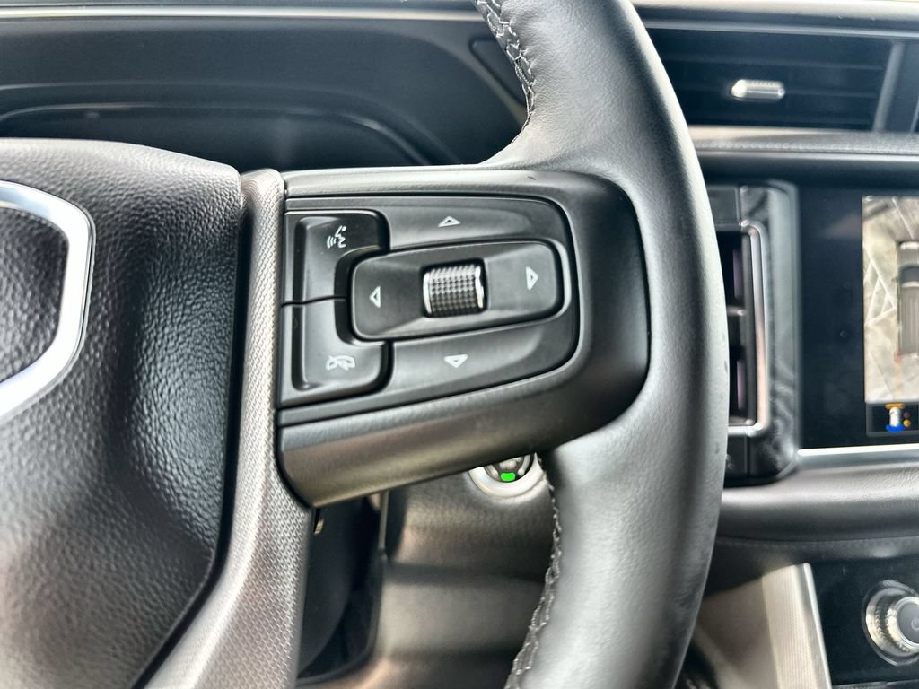 Used 2023 GMC Yukon XL Denali RWD image 32