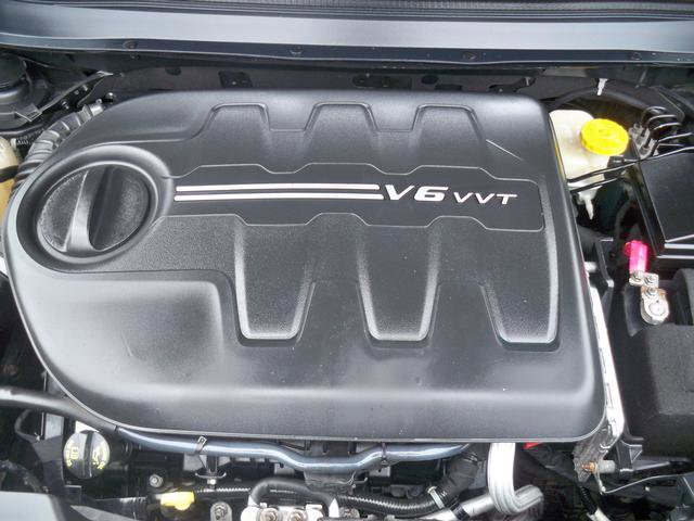 Used 2015 Jeep Cherokee Limited image 9