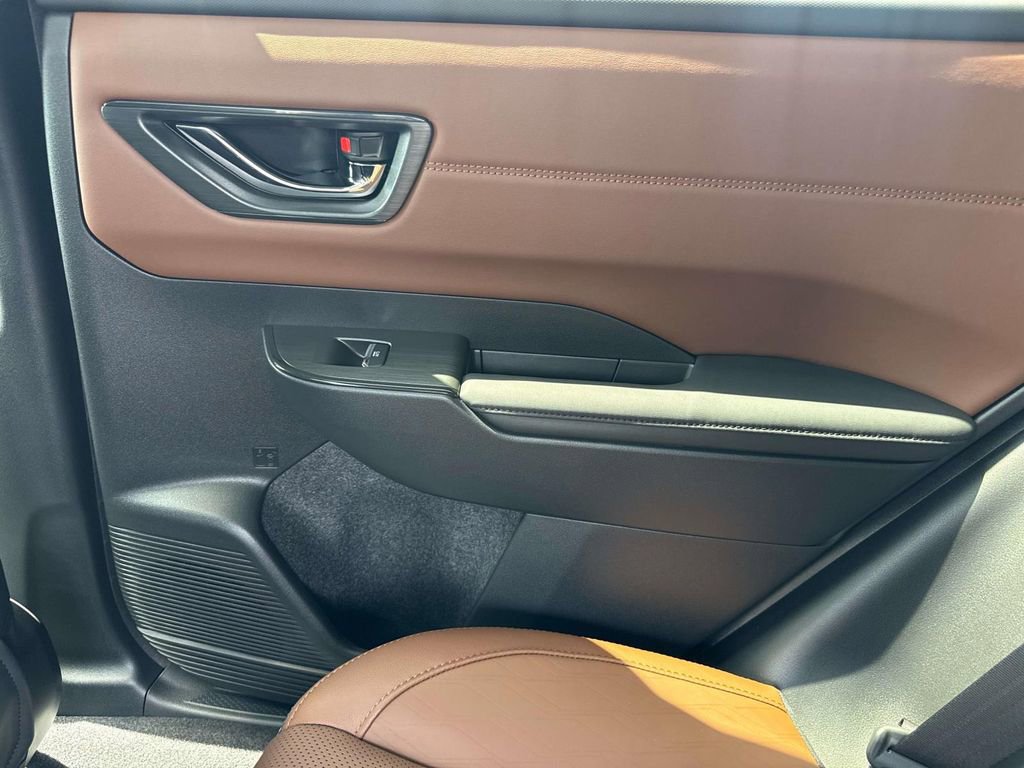 Used 2026 Subaru Outback Touring AWD/4WD image 11