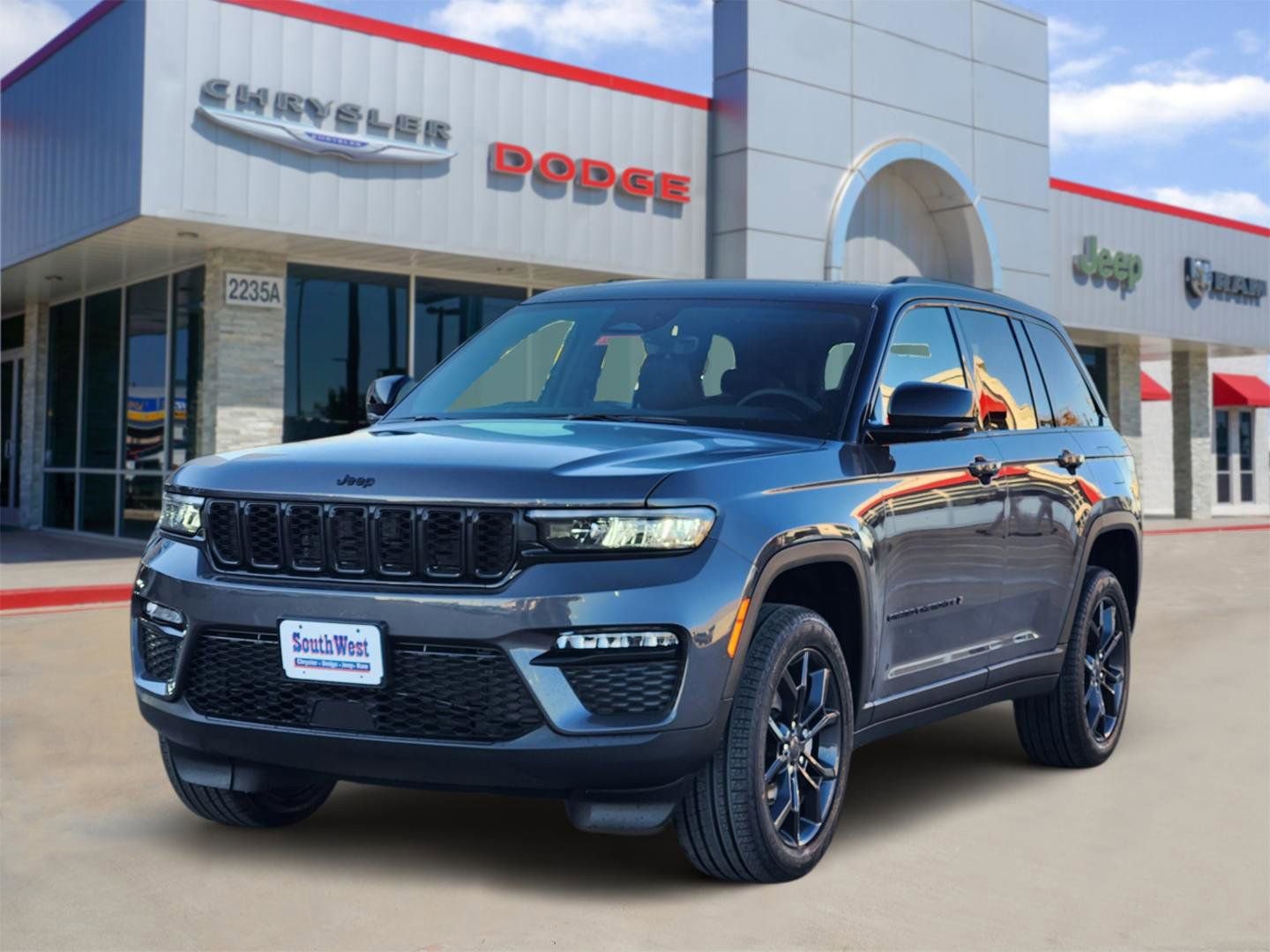 New 2025 Jeep Grand Cherokee Limited w/ Trailer Tow Package image 2