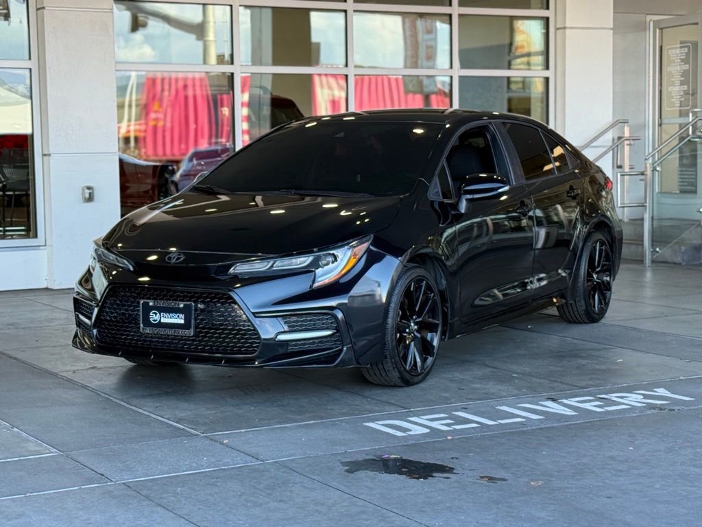 Used 2021 Toyota Corolla SE image 2