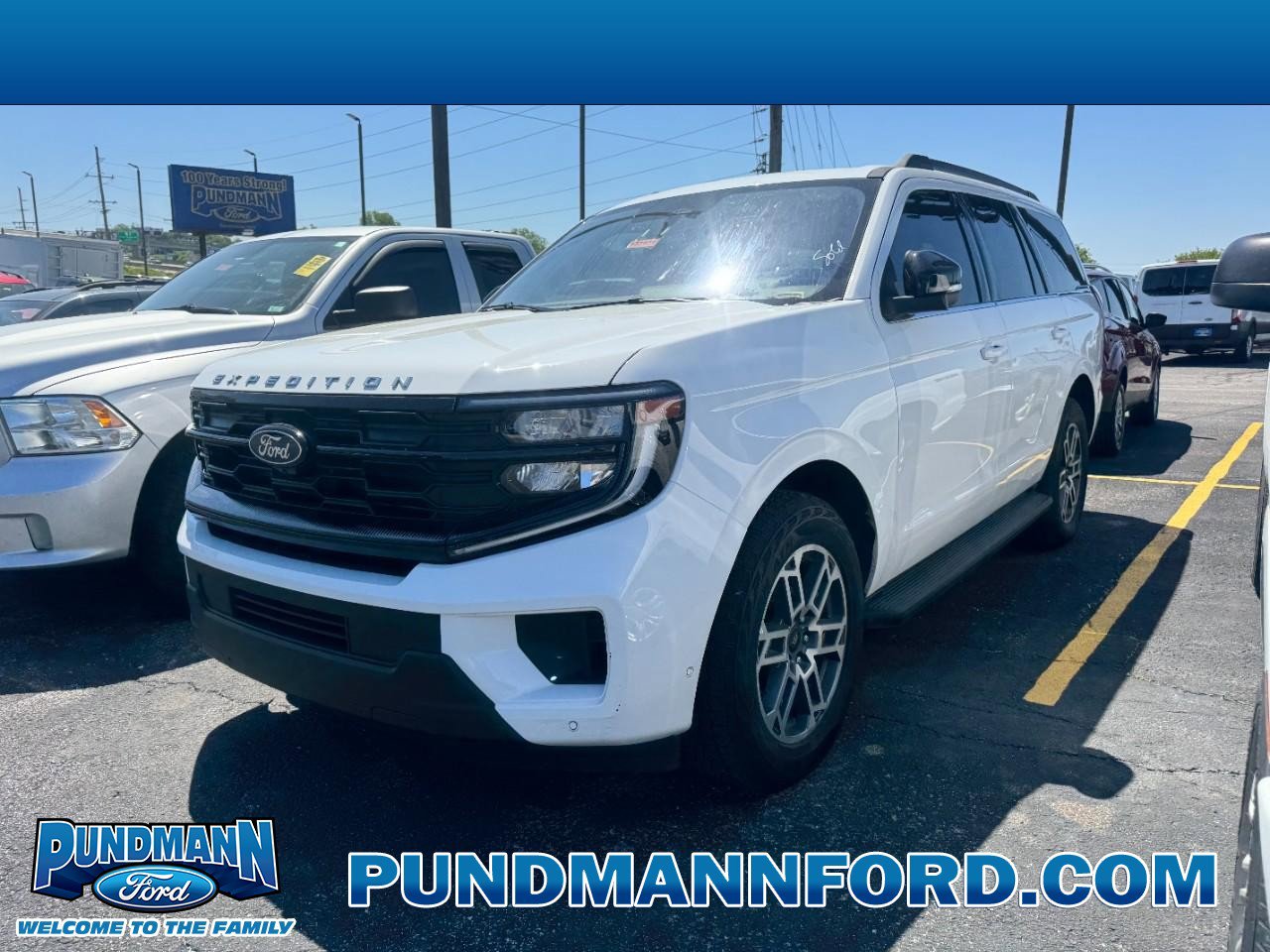 Used 2025 Ford Expedition Active