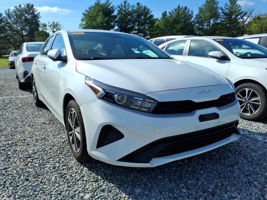 Used 2023 Kia Forte LXS FWD image 11