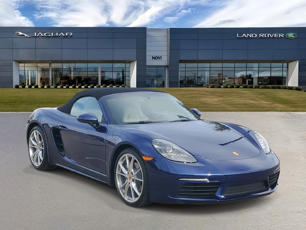 Used 2024 Porsche 718 Boxster RWD image 2