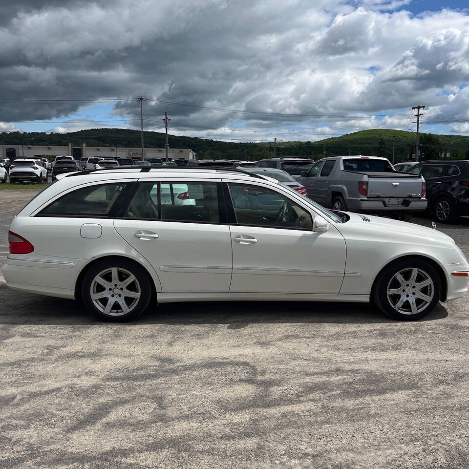 Used 2008 Mercedes-Benz E 350 4MATIC Wagon image 4
