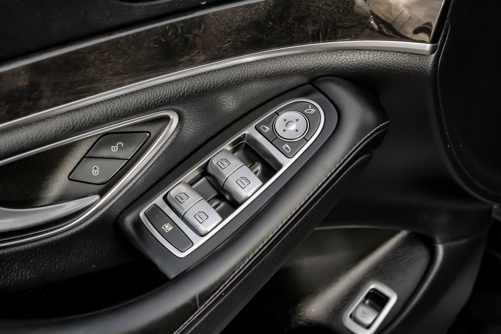 Used 2019 Mercedes-Benz S 560 4MATIC Sedan image 62