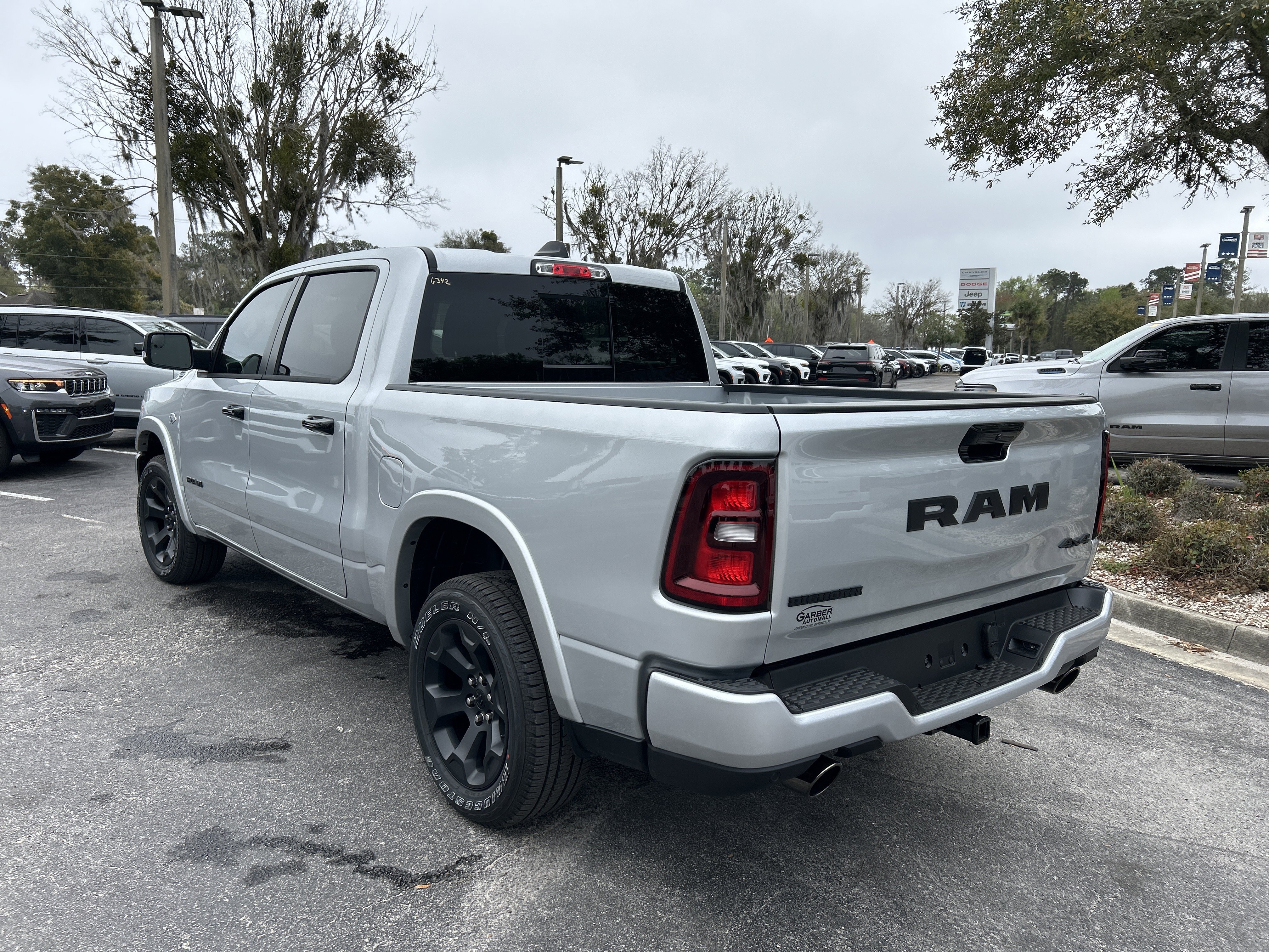 New 2026 RAM 1500 4x4 Crew Cab image 5