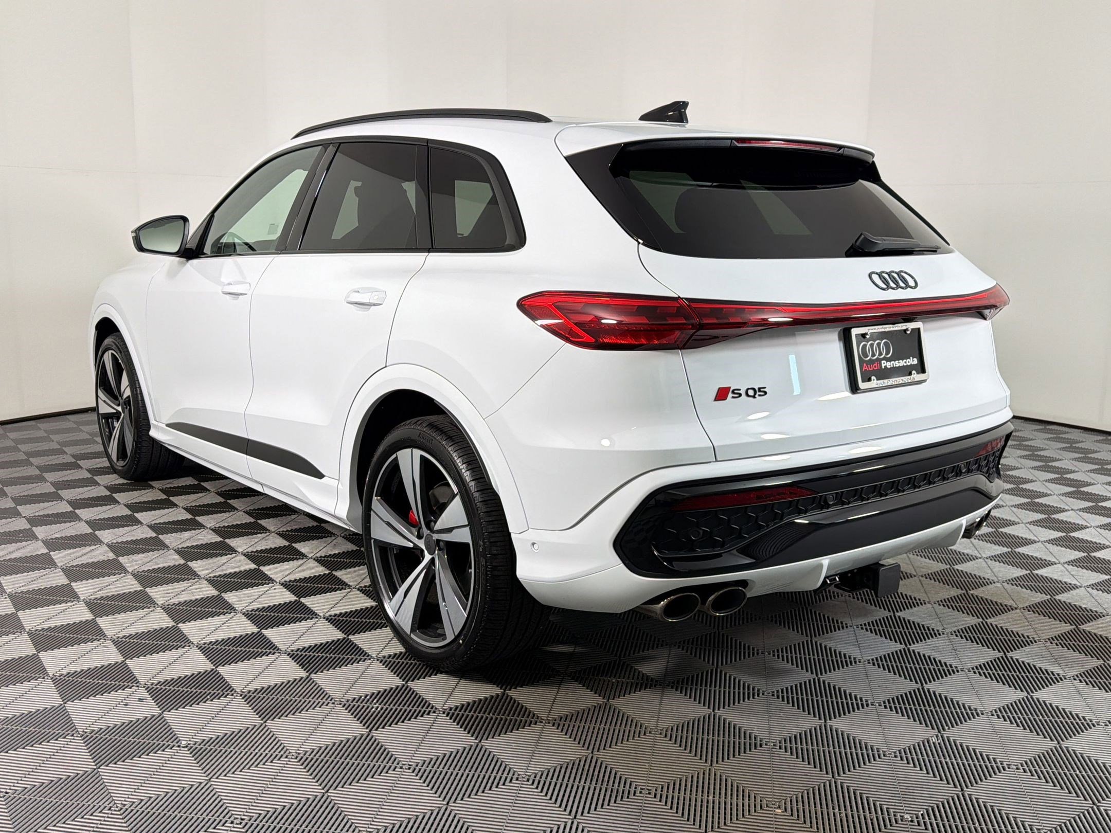 New 2026 Audi SQ5 Premium Plus image 3