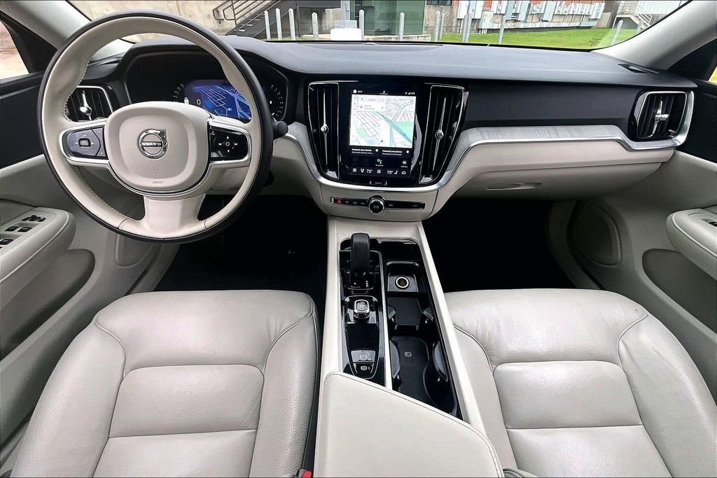 Used 2025 Volvo S60 B5 Plus AWD/4WD image 20