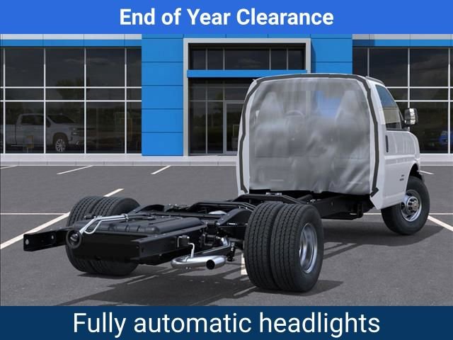 New 2025 Chevrolet Express 4500 w/ Power Convenience Package image 4