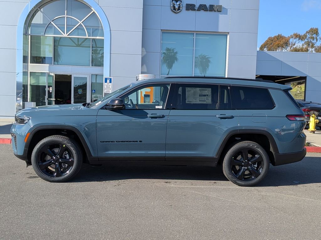 New 2026 Jeep Grand Cherokee L Limited w/ Limited Altitude Package image 2