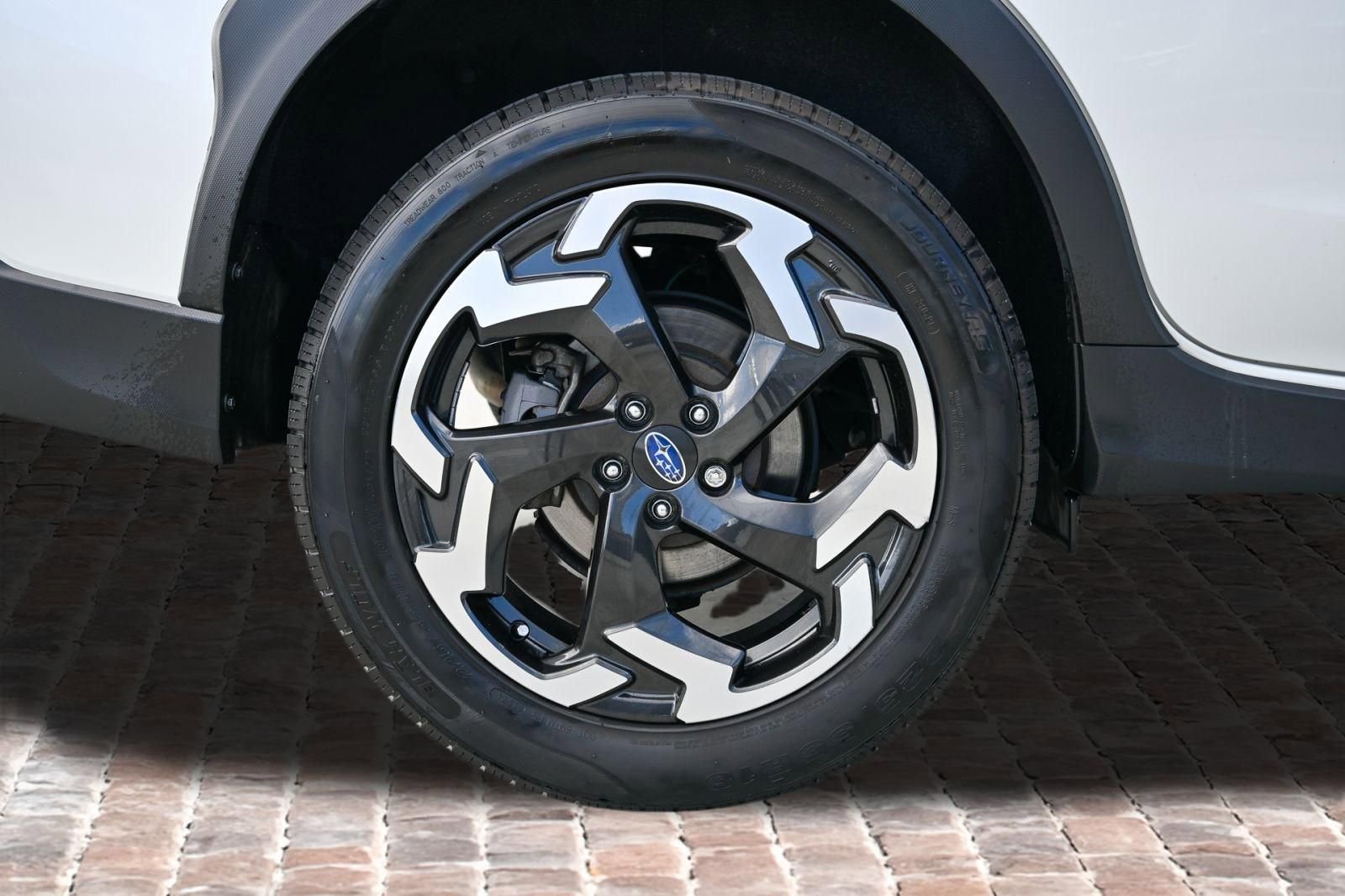 Used 2023 Subaru Crosstrek 2.5i Limited w/ Moonroof Package image 37