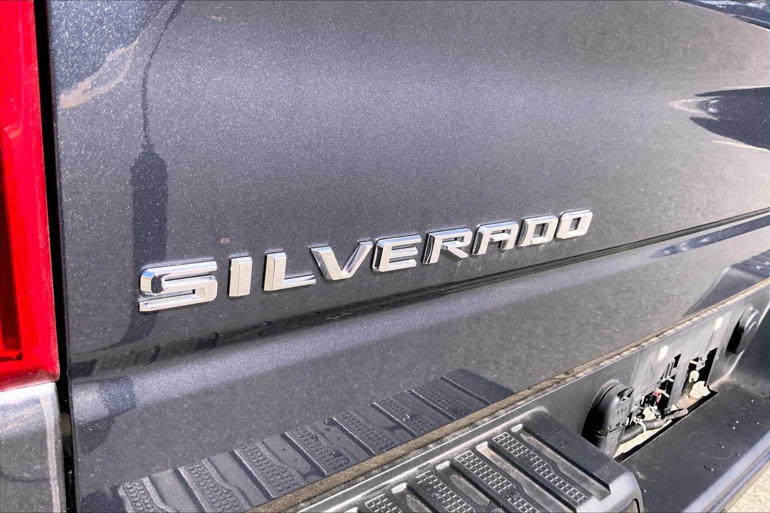 Used 2021 Chevrolet Silverado 1500 LT Trail Boss w/ Convenience Package II AWD/4WD image 30