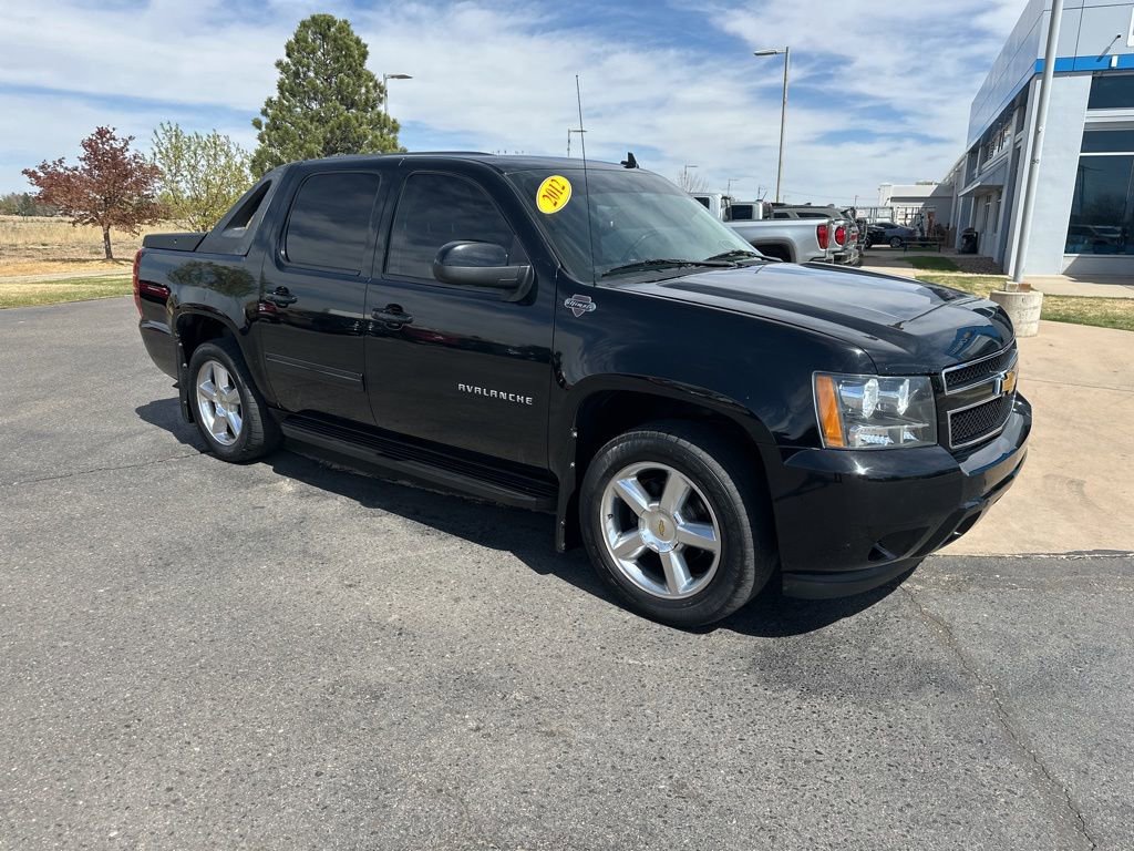 Used 2012 Chevrolet Avalanche LT image 33