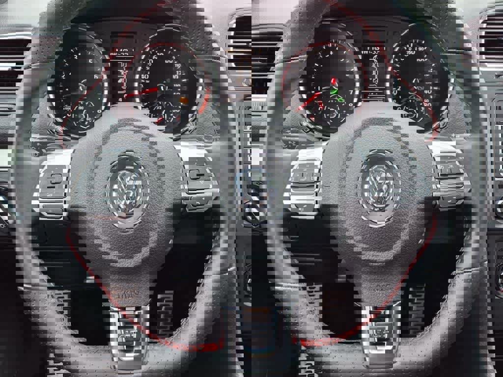 Used 2013 Volkswagen GTI Autobahn image 17