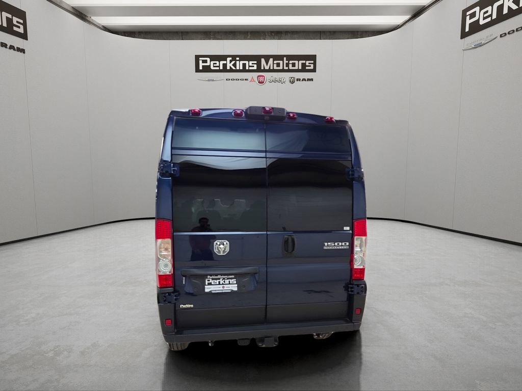 New 2025 RAM ProMaster 1500 w/ Quick Order Package 22G SLT image 4