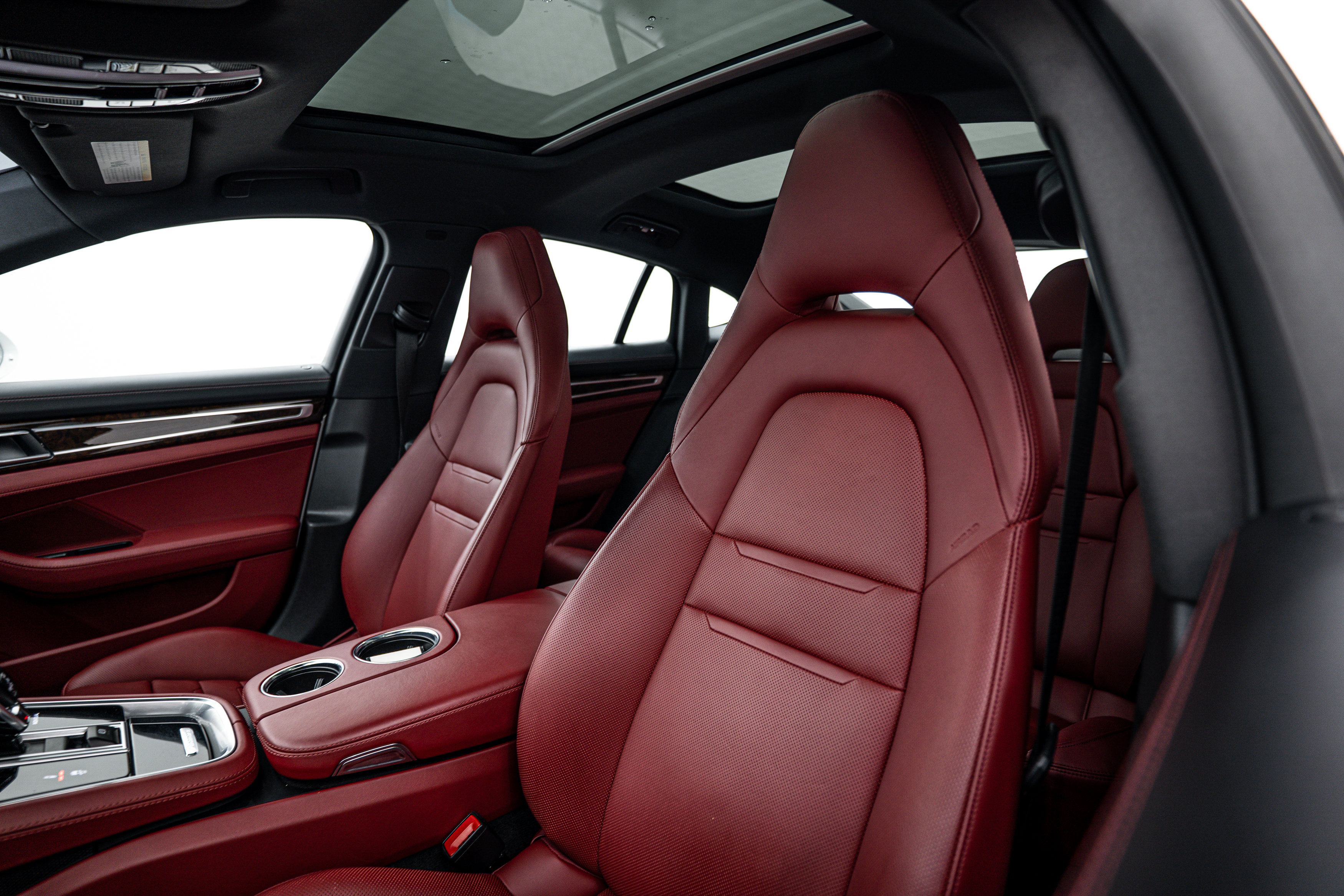 Used 2022 Porsche Panamera 4 image 20