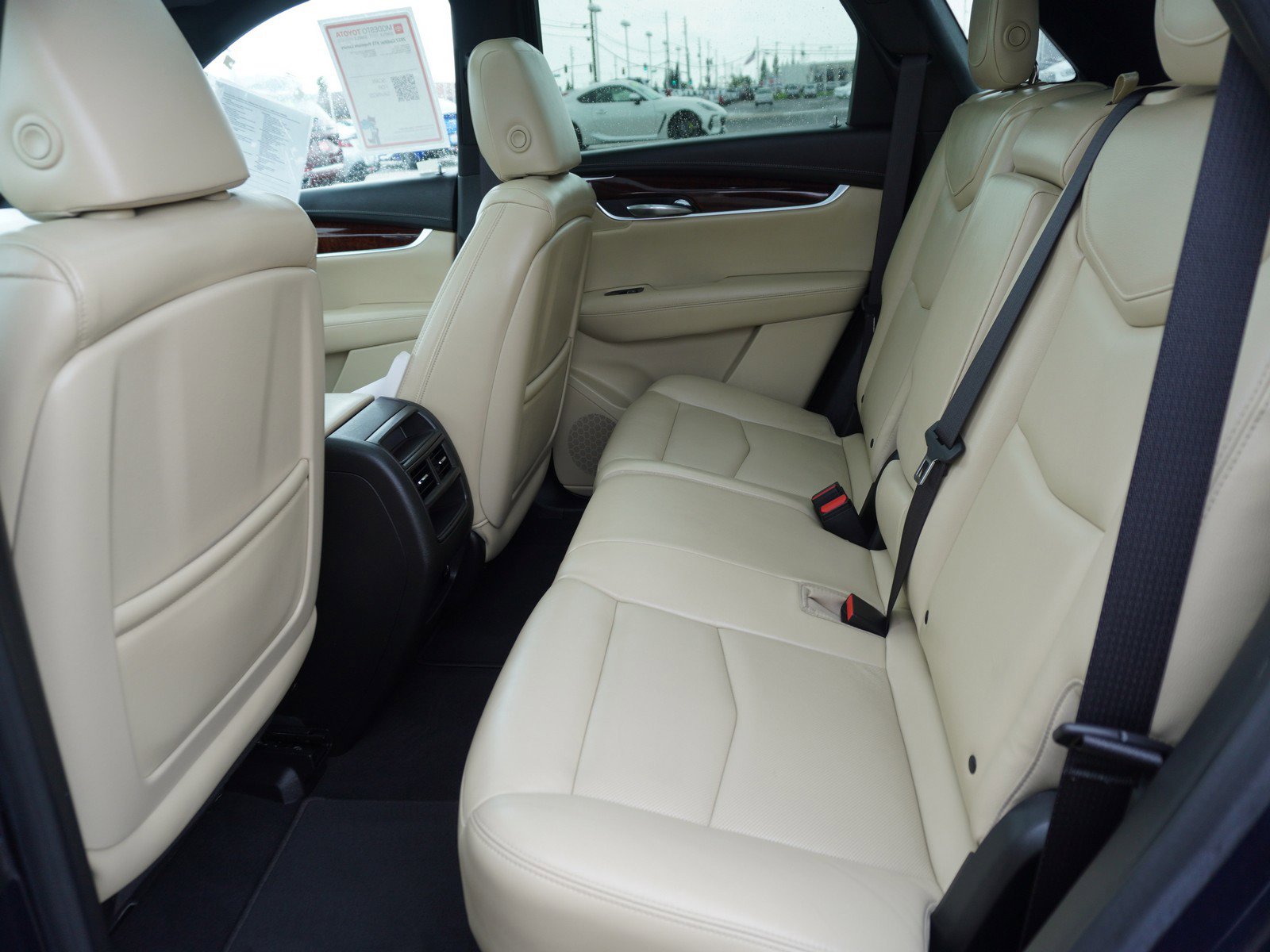 Used 2017 Cadillac XT5 Premium Luxury w/ Driver Assist Package FWD image 14