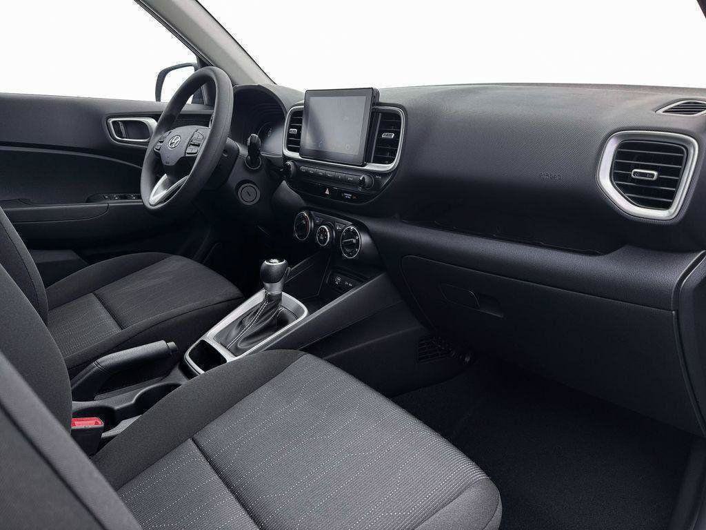 New 2026 Hyundai Venue SE FWD image 15
