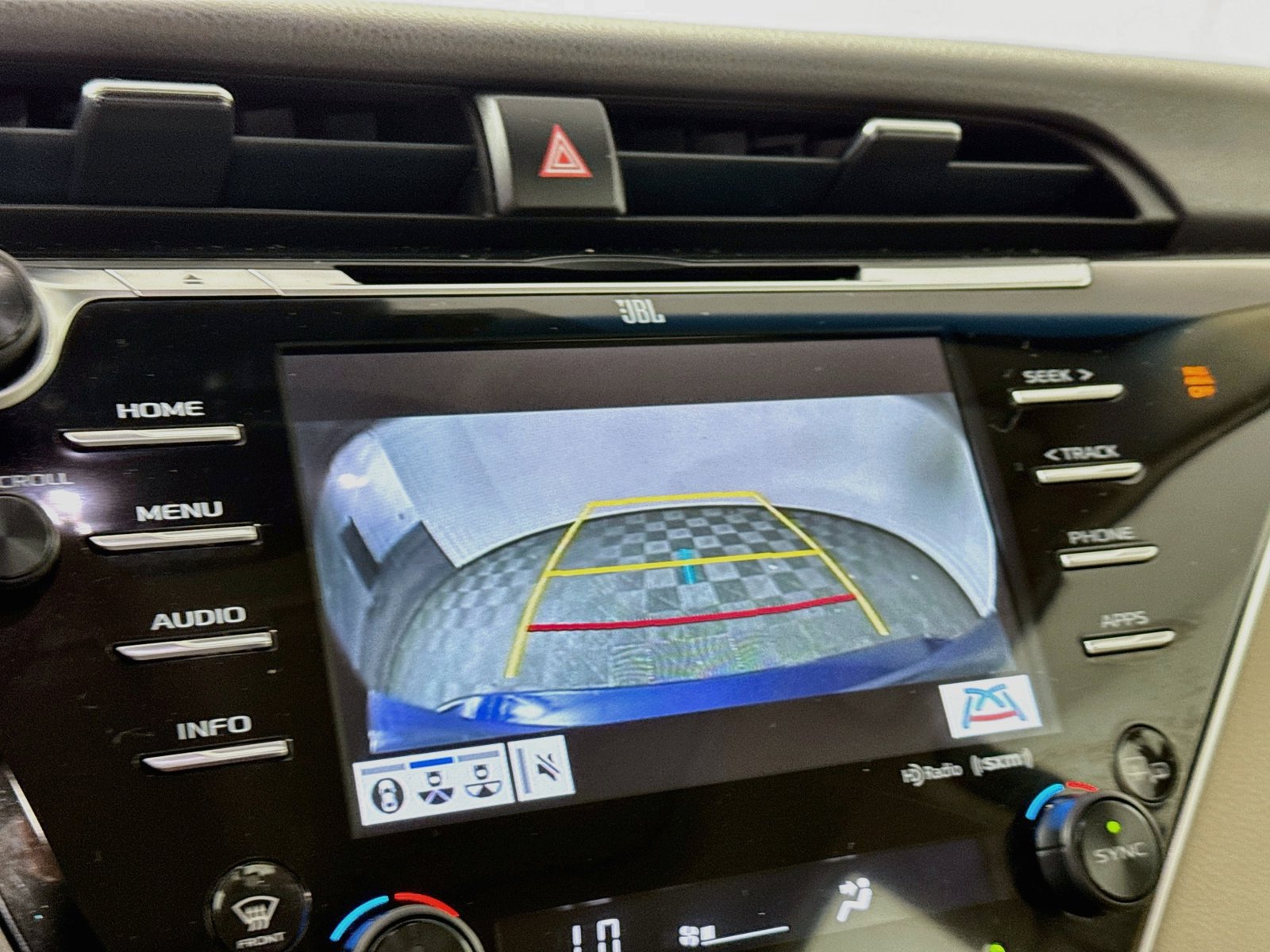 Used 2018 Toyota Camry XLE w/ Audio Package FWD image 10
