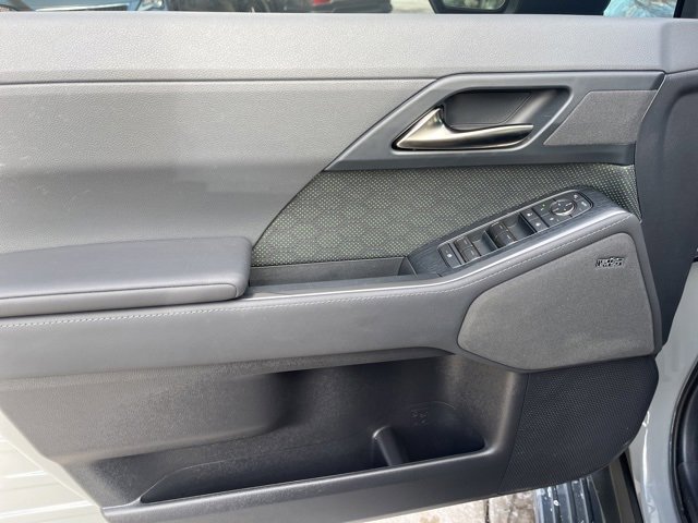 Used 2025 Lexus GX 550 image 14