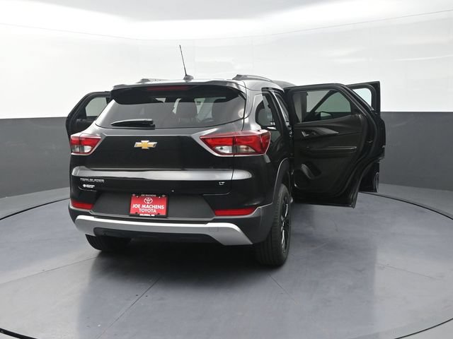 Used 2023 Chevrolet TrailBlazer LT FWD image 43