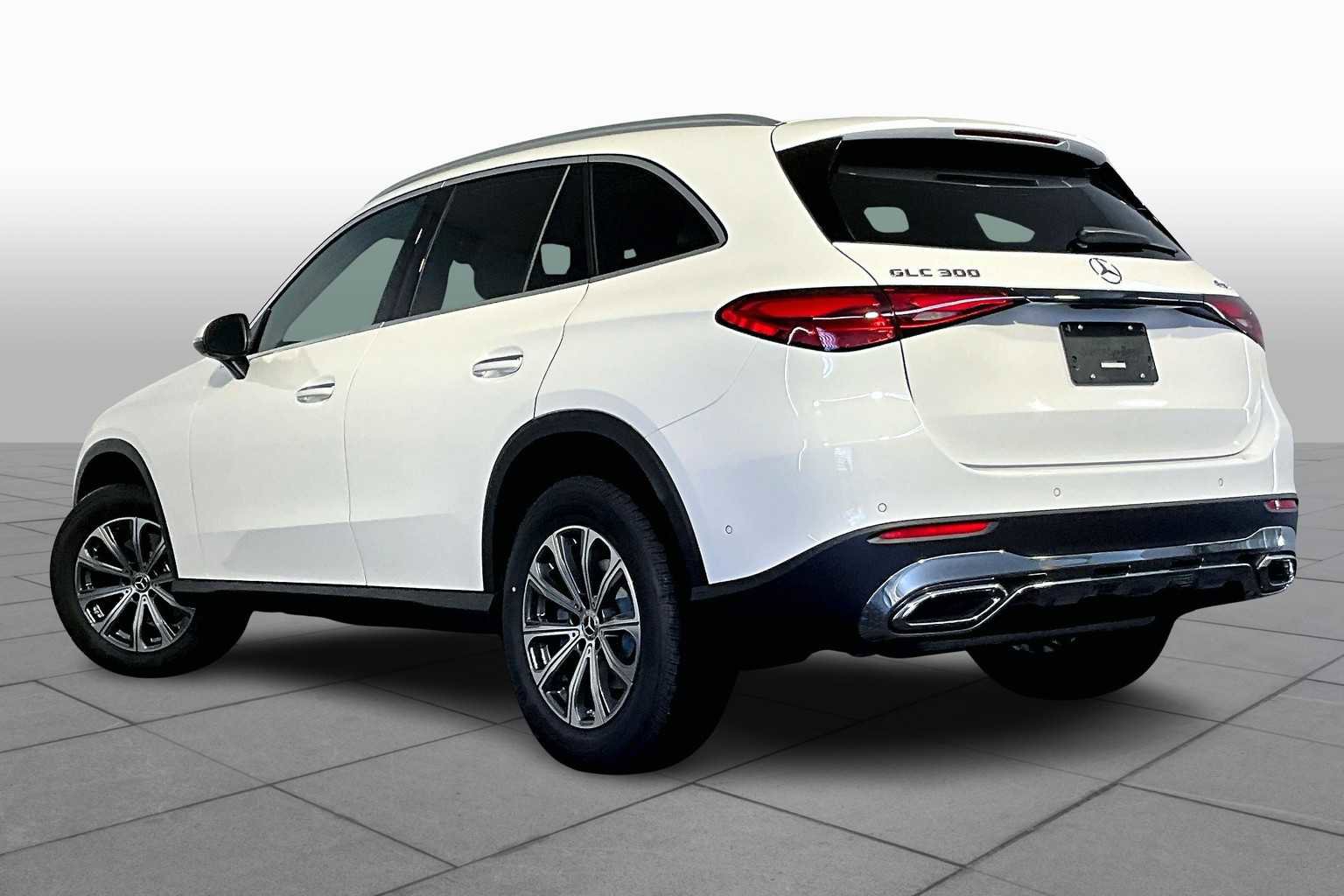New 2026 Mercedes-Benz GLC 300 4MATIC image 3