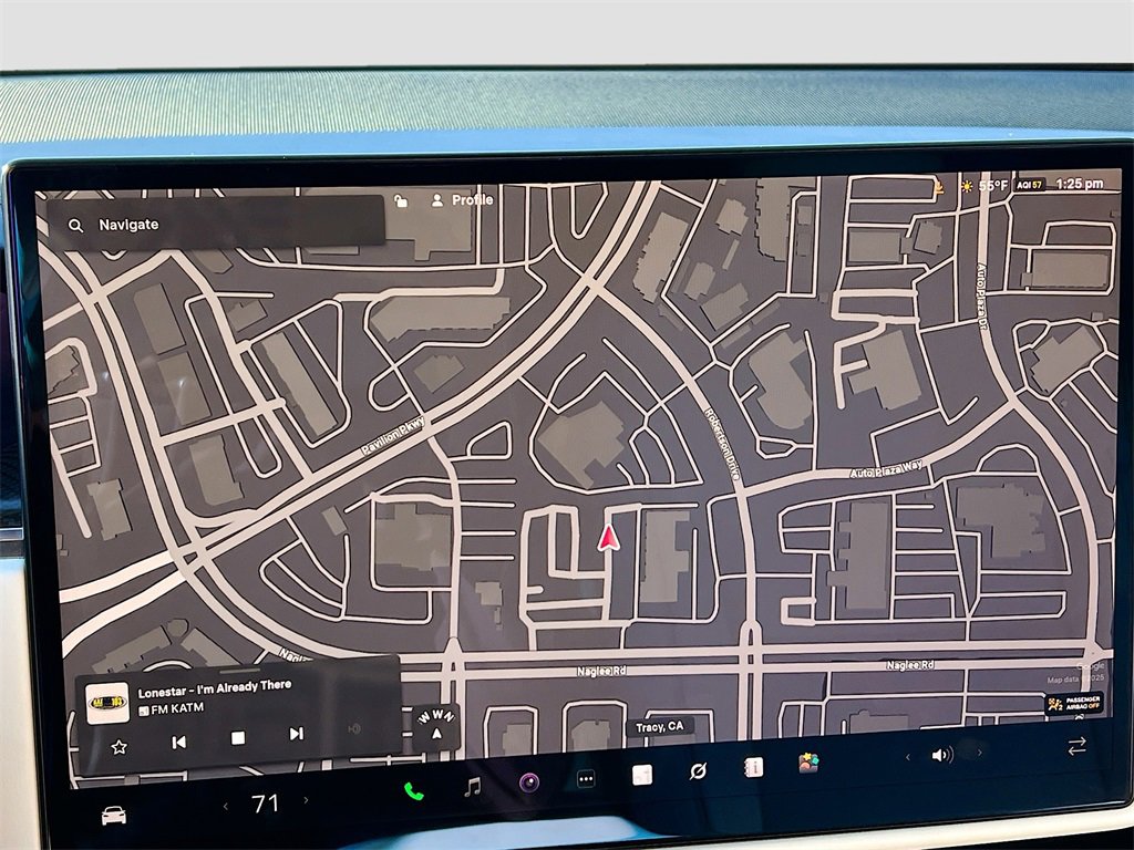 Used 2022 Tesla Model X Plaid image 12