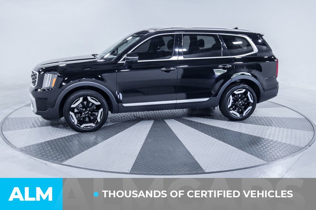 Used 2024 Kia Telluride S w/ S Sunroof Package FWD image 4