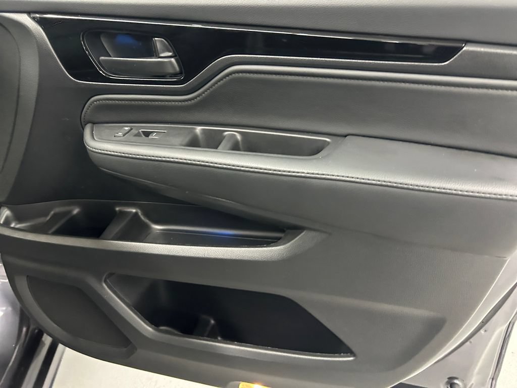 Certified 2025 Honda Odyssey Touring image 26