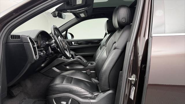 Used 2019 Porsche Cayenne AWD/4WD image 14