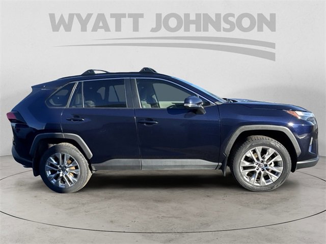 Used 2023 Toyota RAV4 XLE Premium image 6