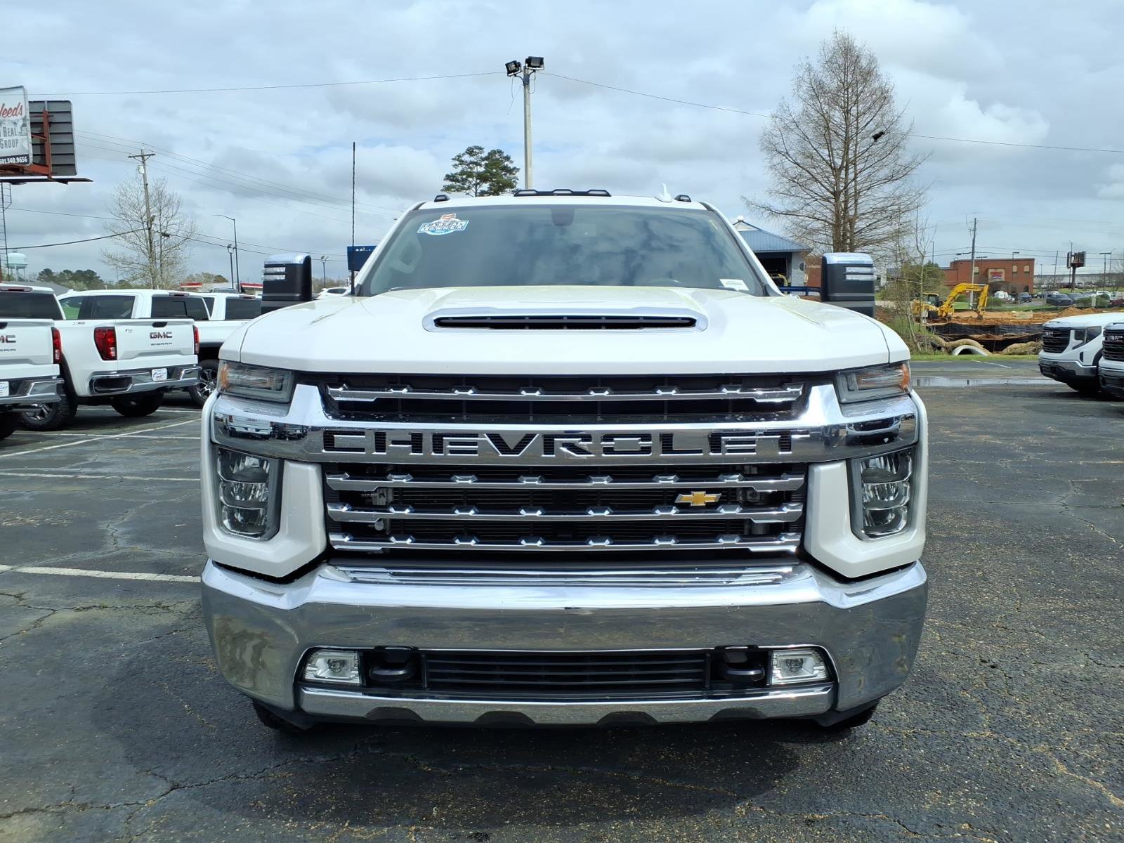 Used 2020 Chevrolet Silverado 3500 LTZ w/ LTZ Convenience Package image 2