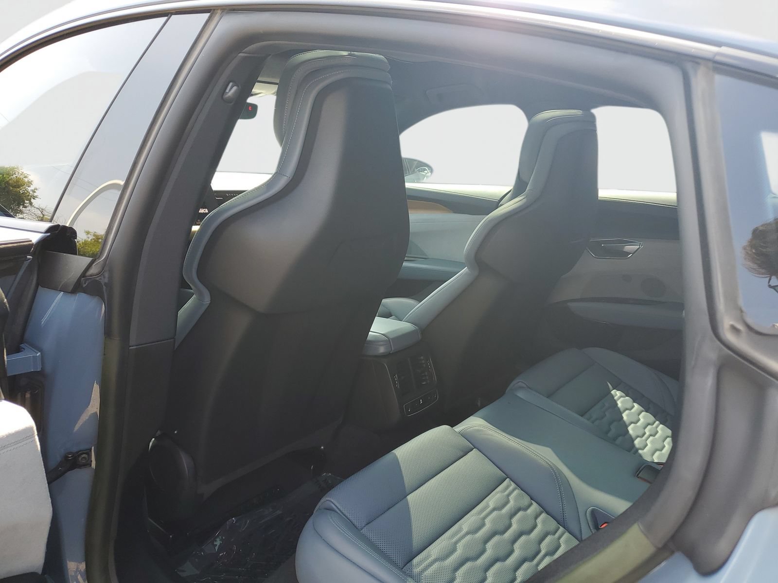 Used 2023 Audi e-tron GT Premium Plus w/ Executive Package AWD/4WD image 14