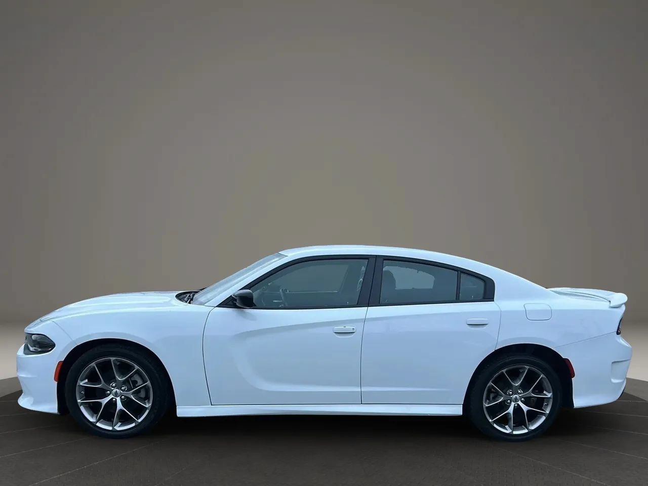Used 2023 Dodge Charger GT RWD image 2