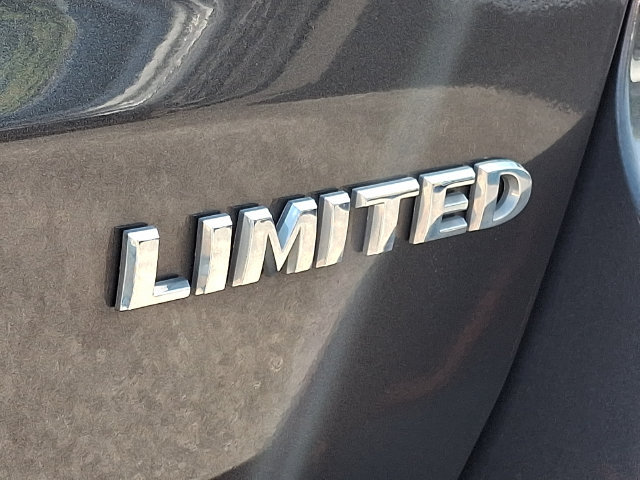 Used 2019 Jeep Grand Cherokee Limited AWD/4WD image 31