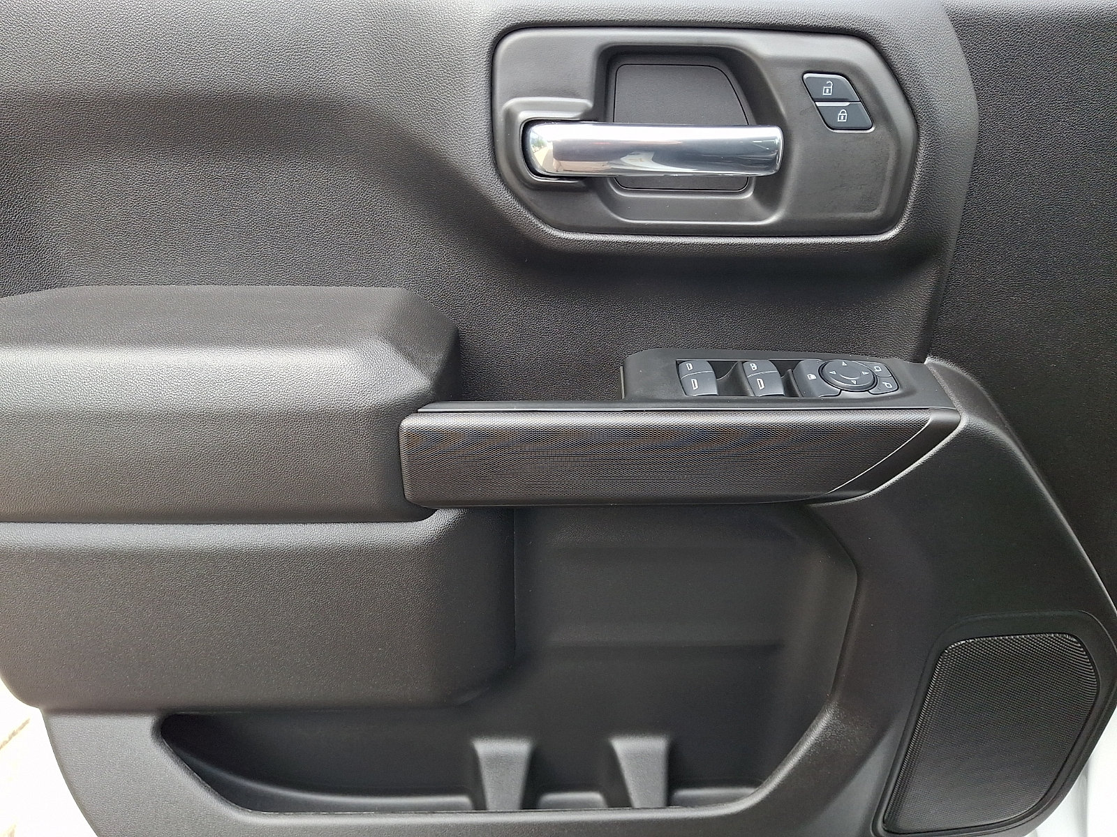 Used 2024 Chevrolet Silverado 1500 Custom RWD image 14