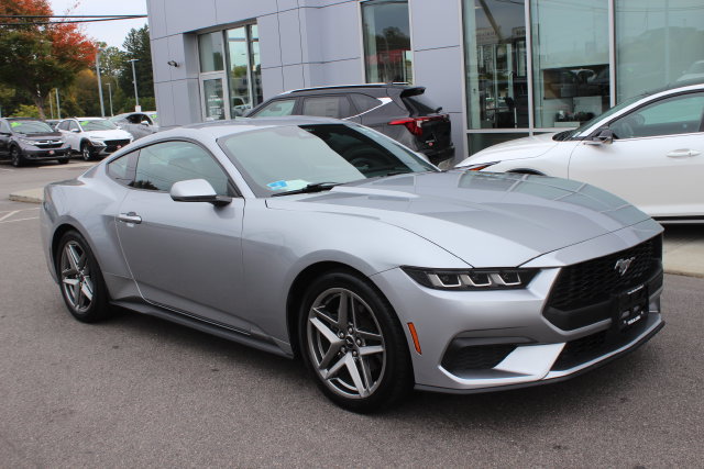 Used 2024 Ford Mustang Coupe RWD image 1