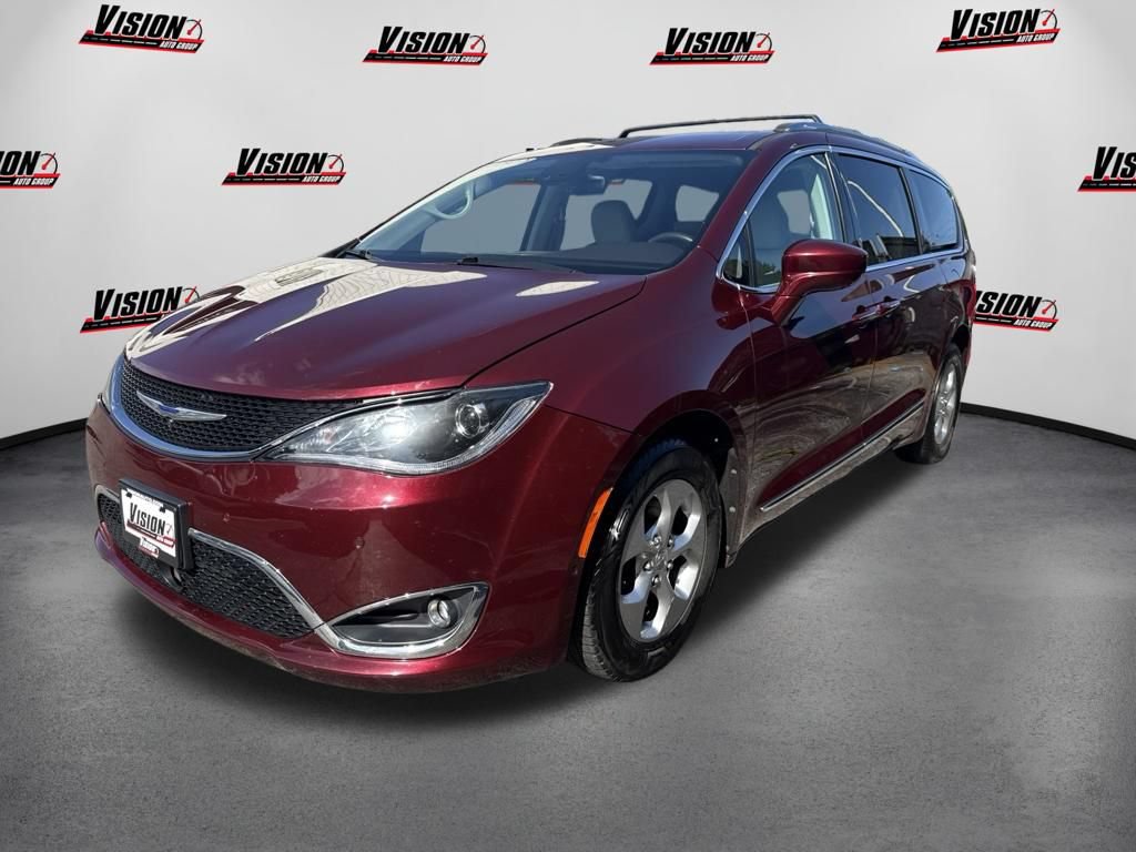 Used 2017 Chrysler Pacifica Touring-L Plus w/ Advanced Safetytec Group FWD image 1