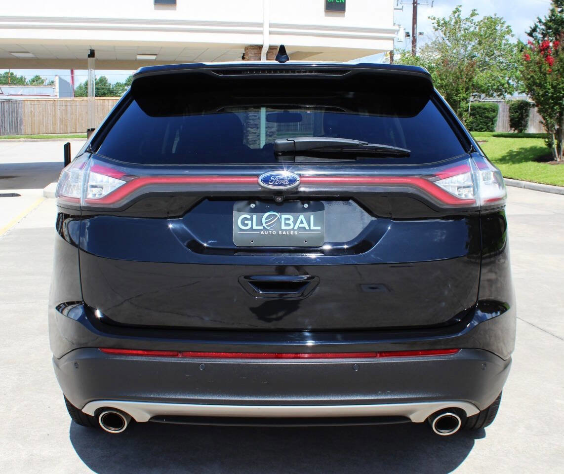 Used 2017 Ford Edge Titanium w/ Equipment Group 301A FWD image 6