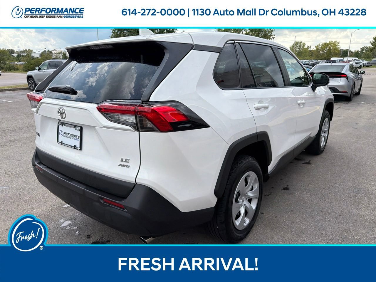 Used 2025 Toyota RAV4 LE AWD/4WD image 10