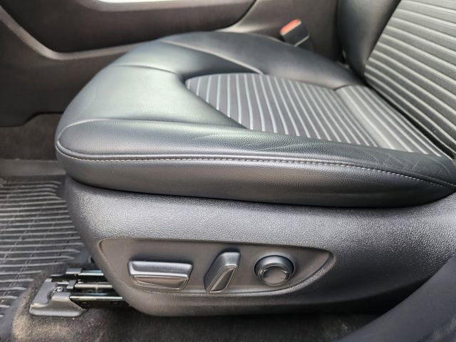 Used 2023 Toyota Highlander XSE image 19