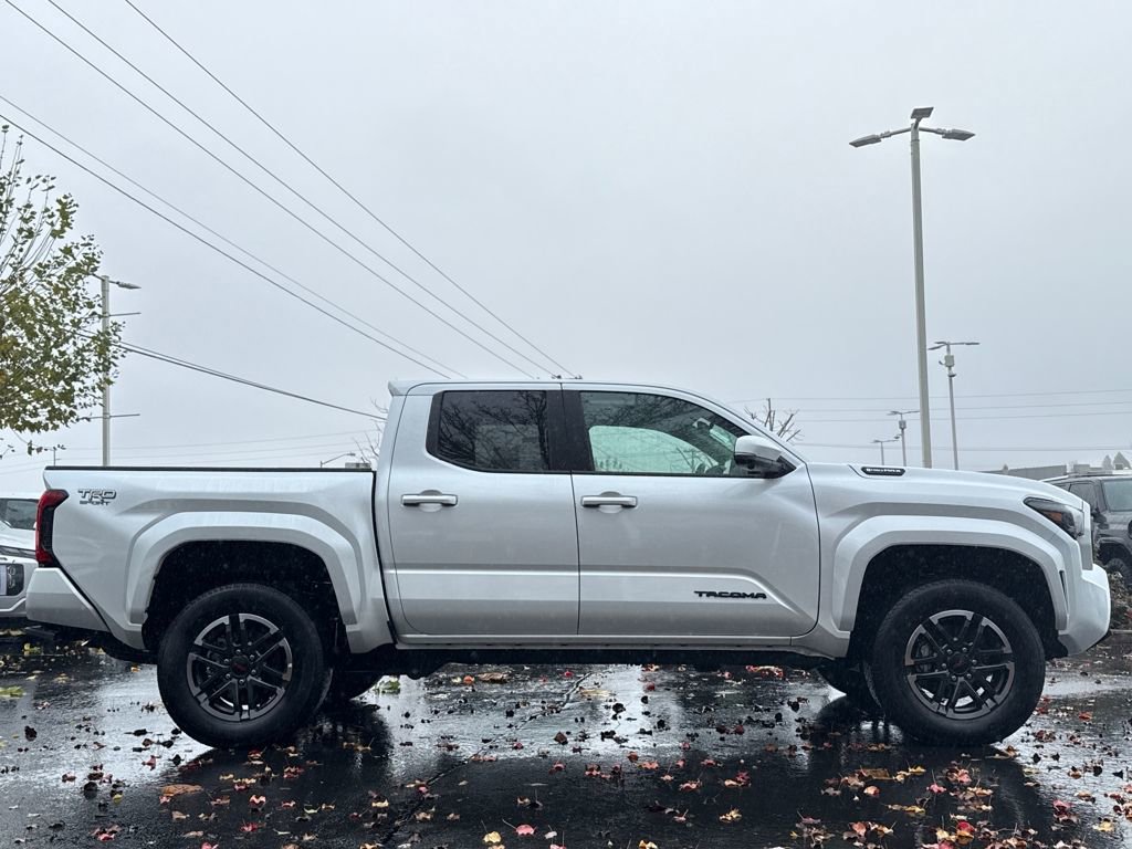 Certified 2025 Toyota Tacoma TRD Sport image 6