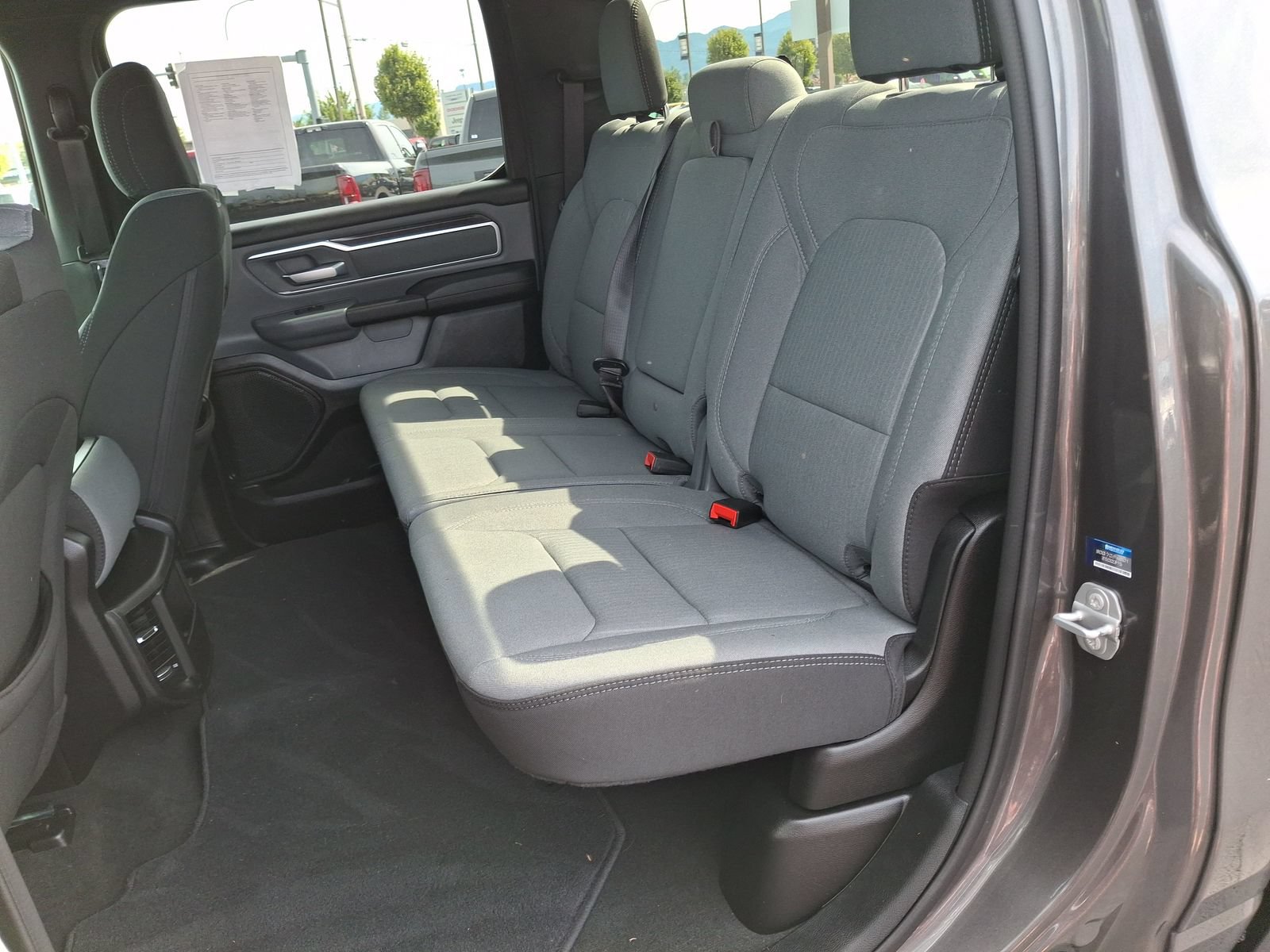 Used 2022 RAM 1500 Big Horn AWD/4WD image 18