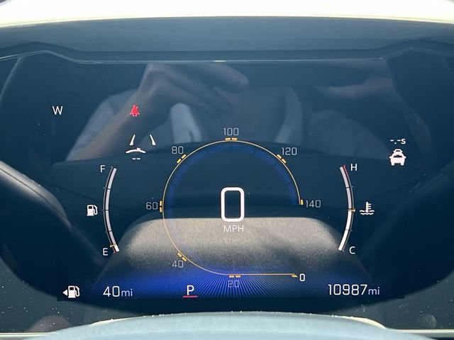 Used 2025 Chevrolet Trax RS w/ Driver Confidence Package FWD image 25