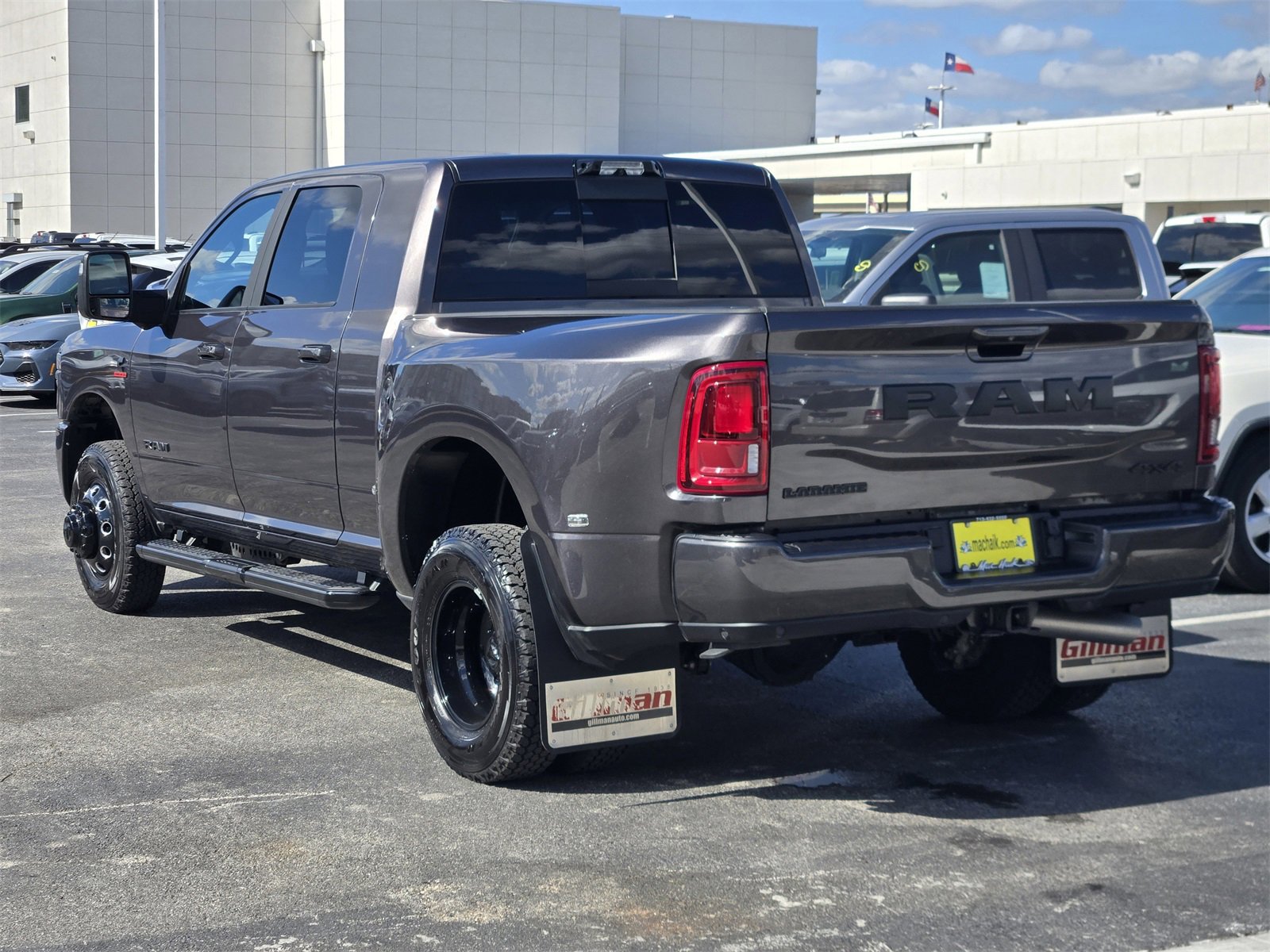 Used 2025 RAM 3500 Laramie image 7