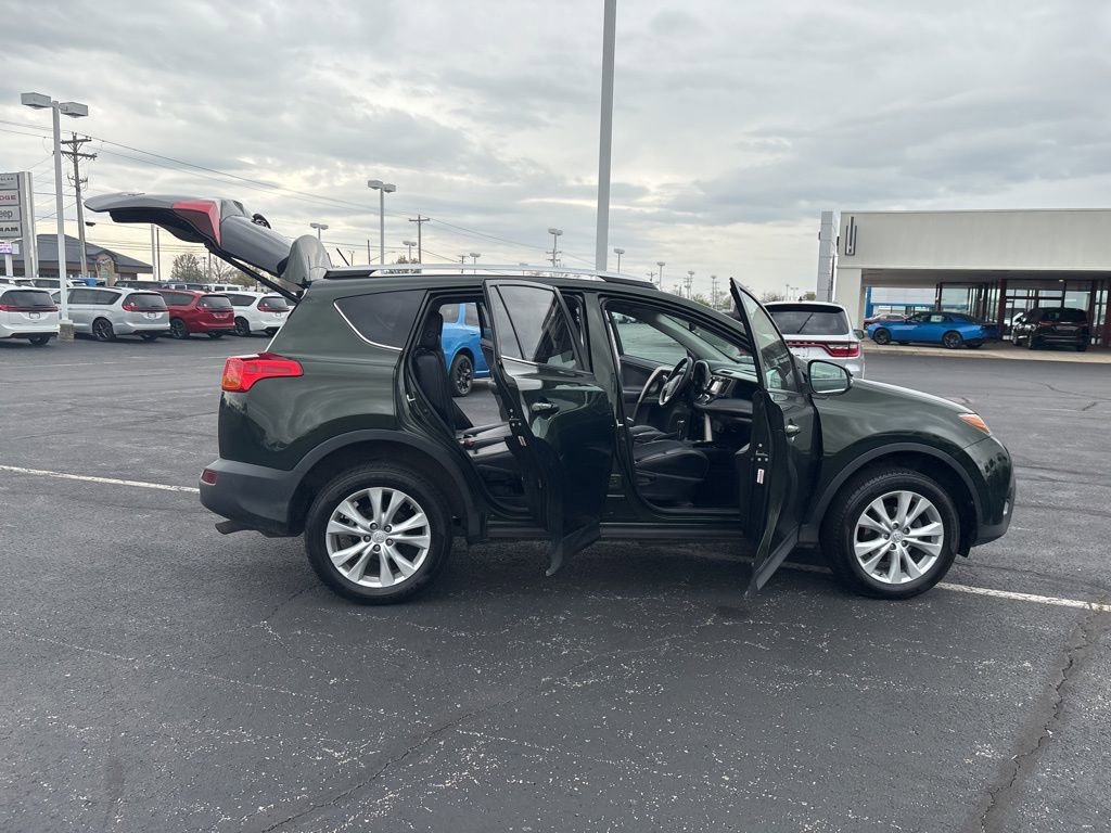 Used 2013 Toyota RAV4 Limited image 17