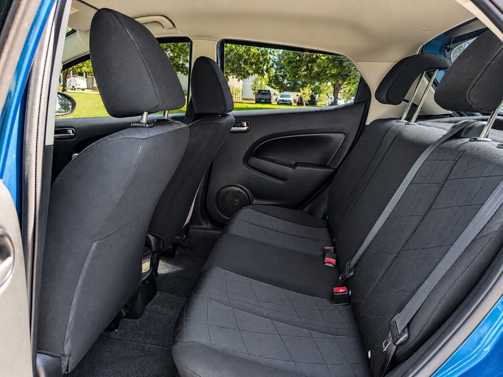Used 2011 MAZDA MAZDA2 Sport FWD image 24