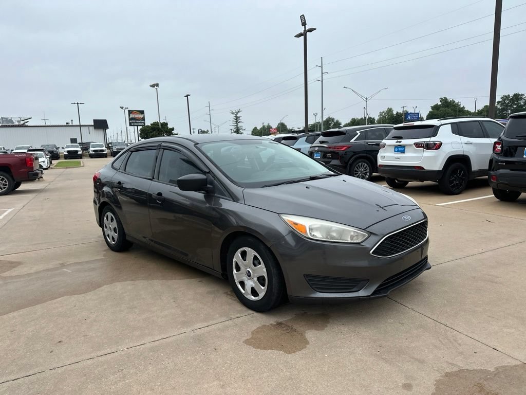 Used 2016 Ford Focus S FWD image 3