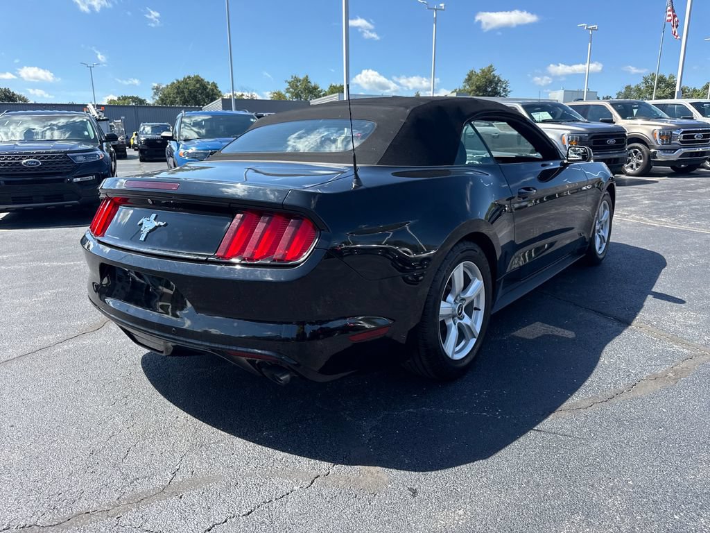 Used 2016 Ford Mustang Convertible RWD image 8